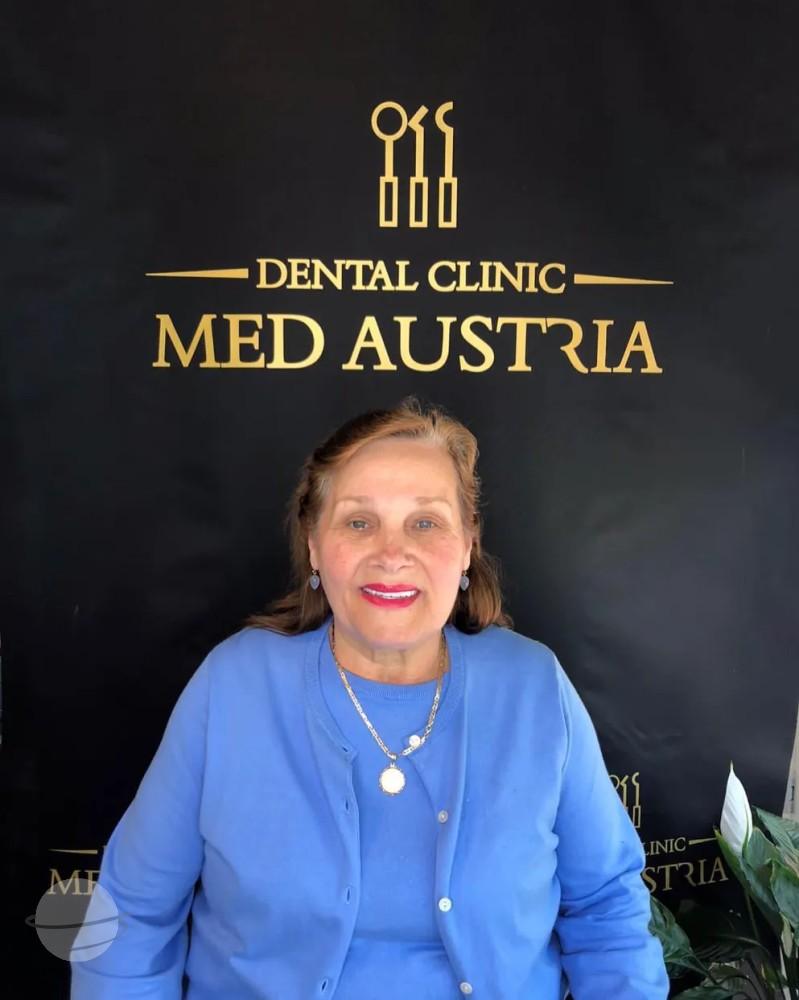 Resultado de antes y después para Coronas dentales — Dental Med Austria