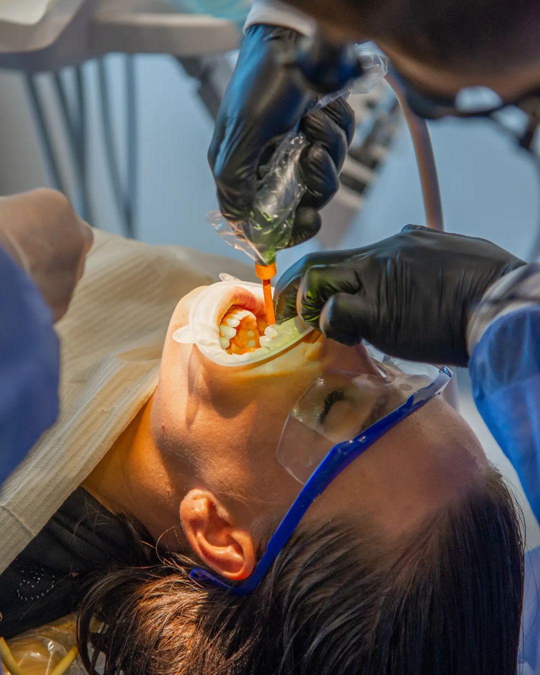 DXB esthetic Dentist Dubai