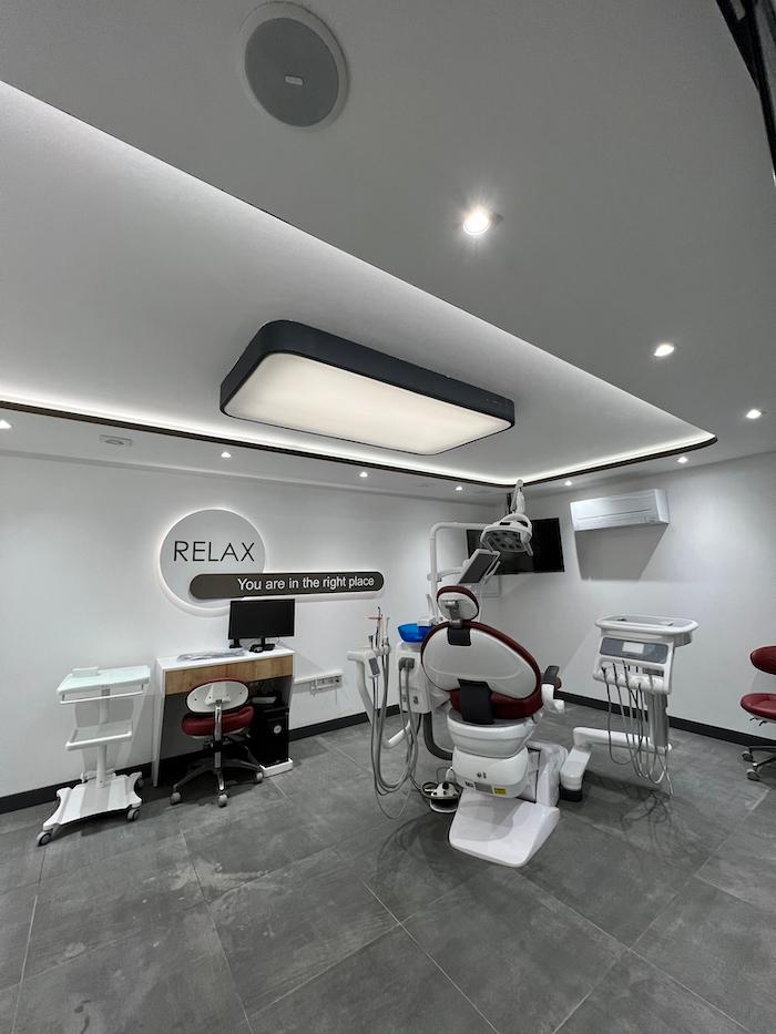 Dentapoint dental clinic in Izmir3