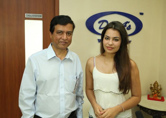 Dr Arvind Poswal hair transplant New Dheli.jpg