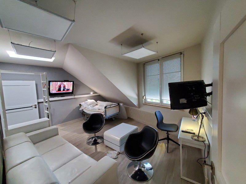 Dr Albert Urszan esthetic clinic in Budapest2