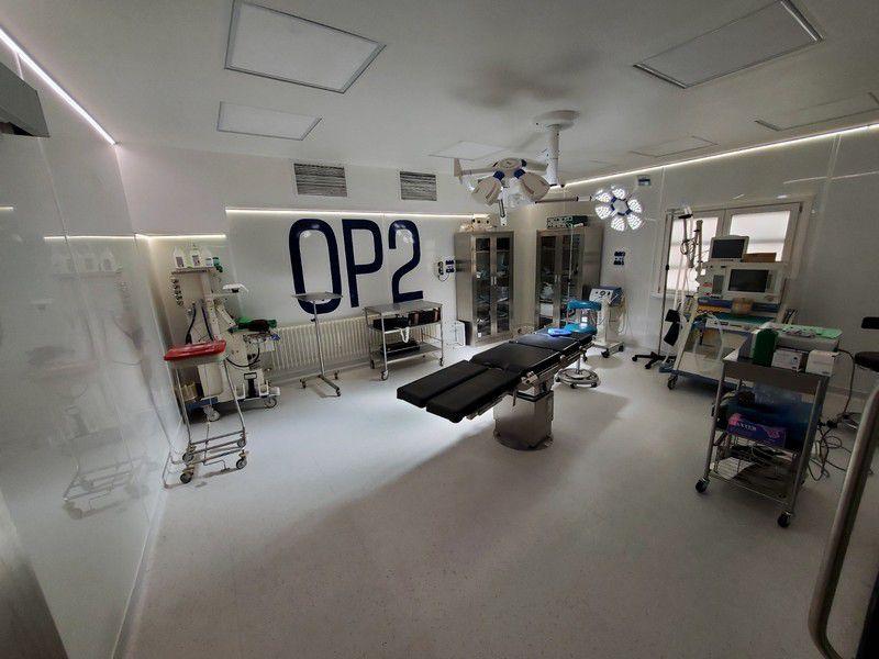 Dr Albert Urszan esthetic clinic in Budapest8