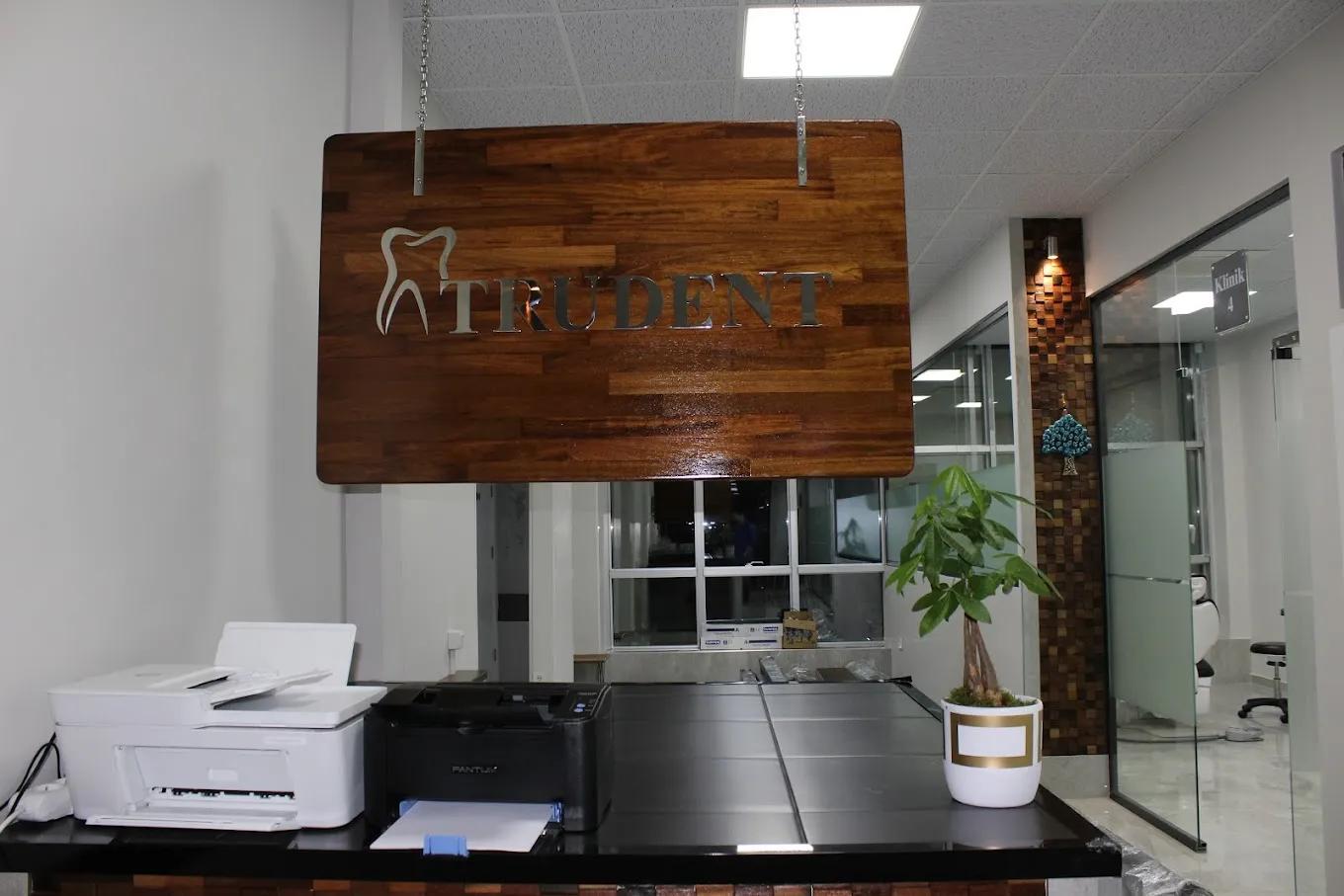 TRUDENT CLINIC - SOINS DENTAIRES A IZMIR