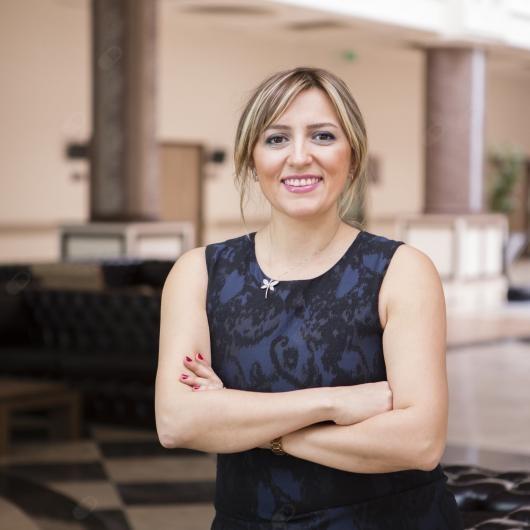 OP.DR.ESRA ÇABUK COMERT