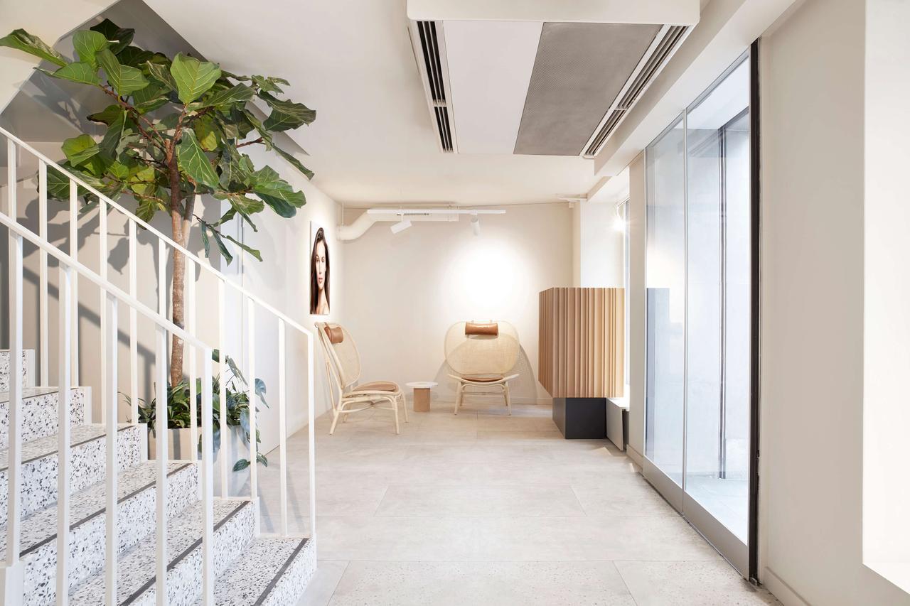 02. Zurich Limmatquai-min