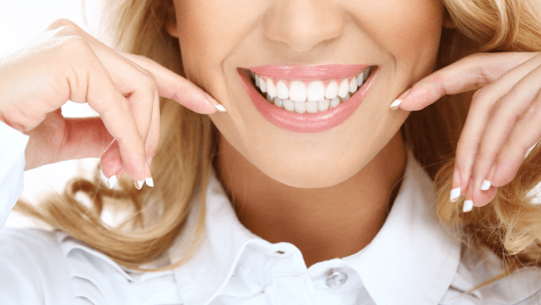 Faccette e sorriso hollywoodiano, paesi e soluzioni per un sorriso a trentadue denti.