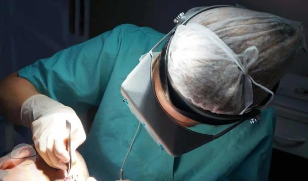 dr-beyhan-zeybel-extraction-greffe-turquie-min-1024x600